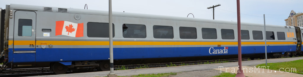 Passenger car VIA 3361 right side / Wagon de passager VIA 3361 coté droit
